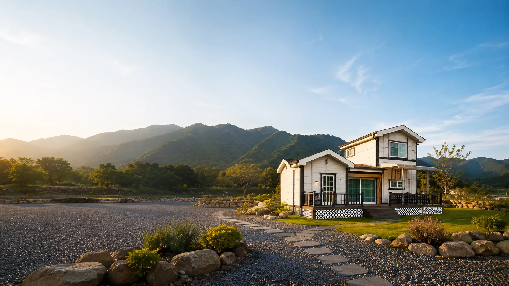 주변 풍경과 이동식주택 외관 안내 이미지